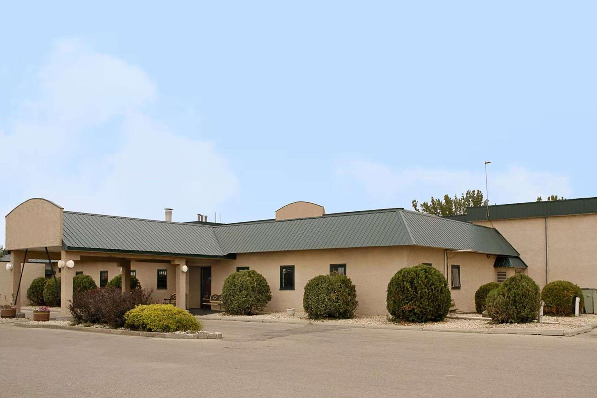 Howard Johnson By Wyndham Portage La Prairie Eksteriør bilde