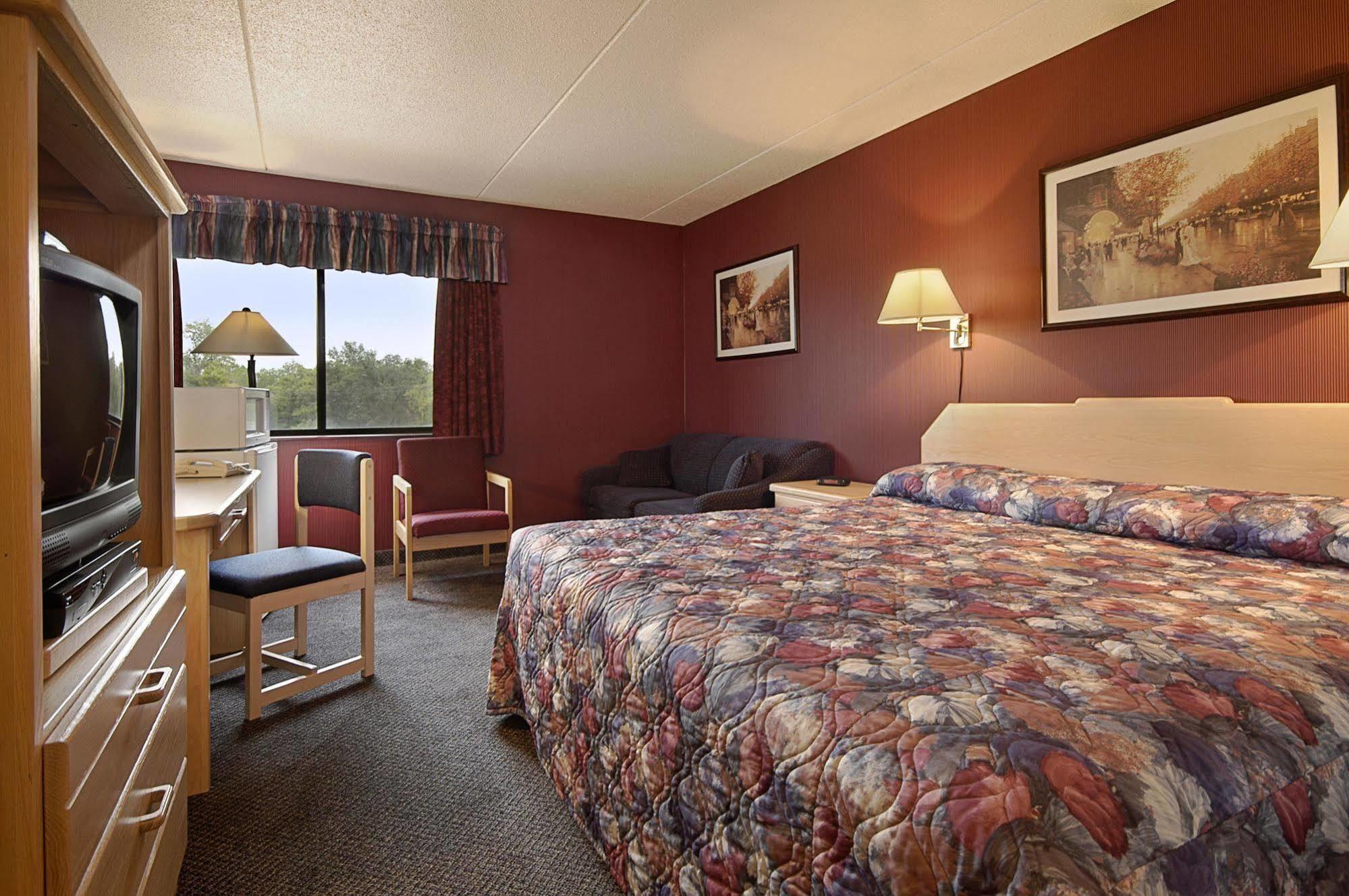 Howard Johnson By Wyndham Portage La Prairie Eksteriør bilde